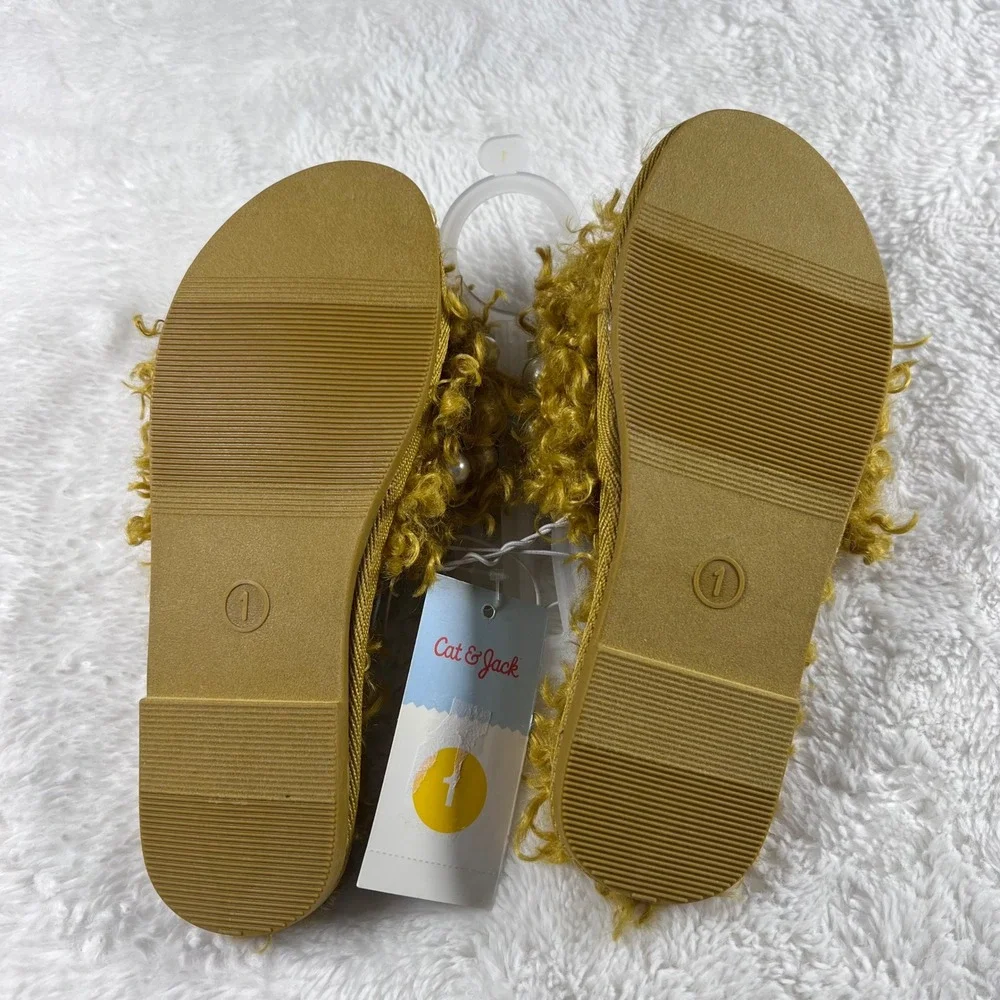 Cat Jack Toddler Girls Bear Slippers Size 1 Gold Faux‎ Fur Pearl Embellished NWT